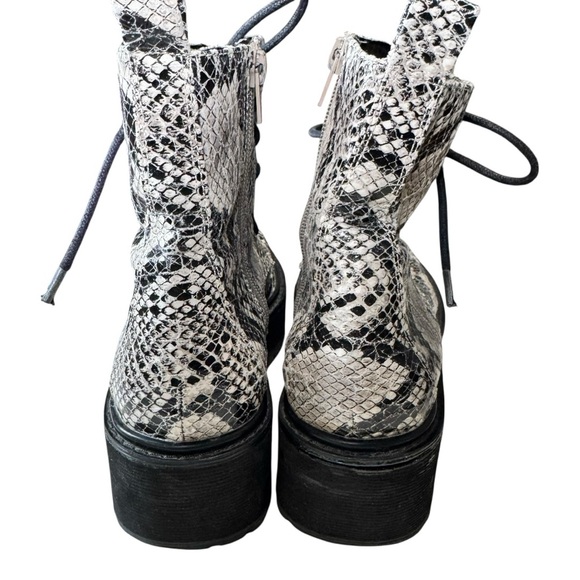 Topshop Snakeprint Lace-Up Platform Combat Boots - Side Zip - Women's Size 8 - Picture 5 of 14